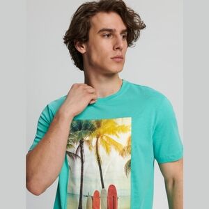 Surfer T-shirt NWT Beach Shirt Turquoise Hawaiian Shirt